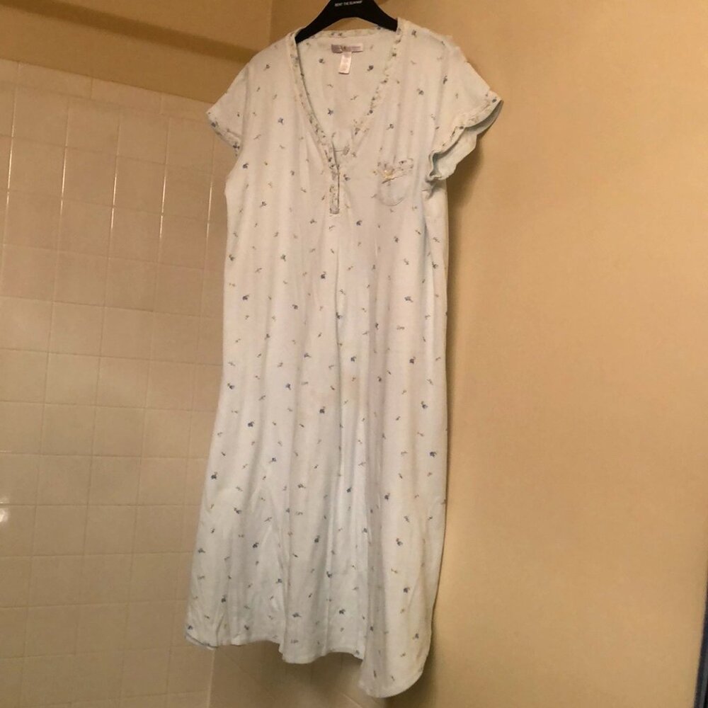 Carole Hochman Cotton NIghtgown Size M Pastel Blue